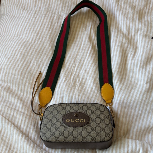 Never used Gucci bag still in case with box - Picture 1 of 10